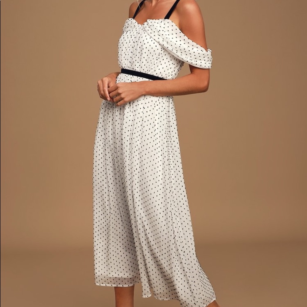 Lulus BW Swiss Dot Midi Dress